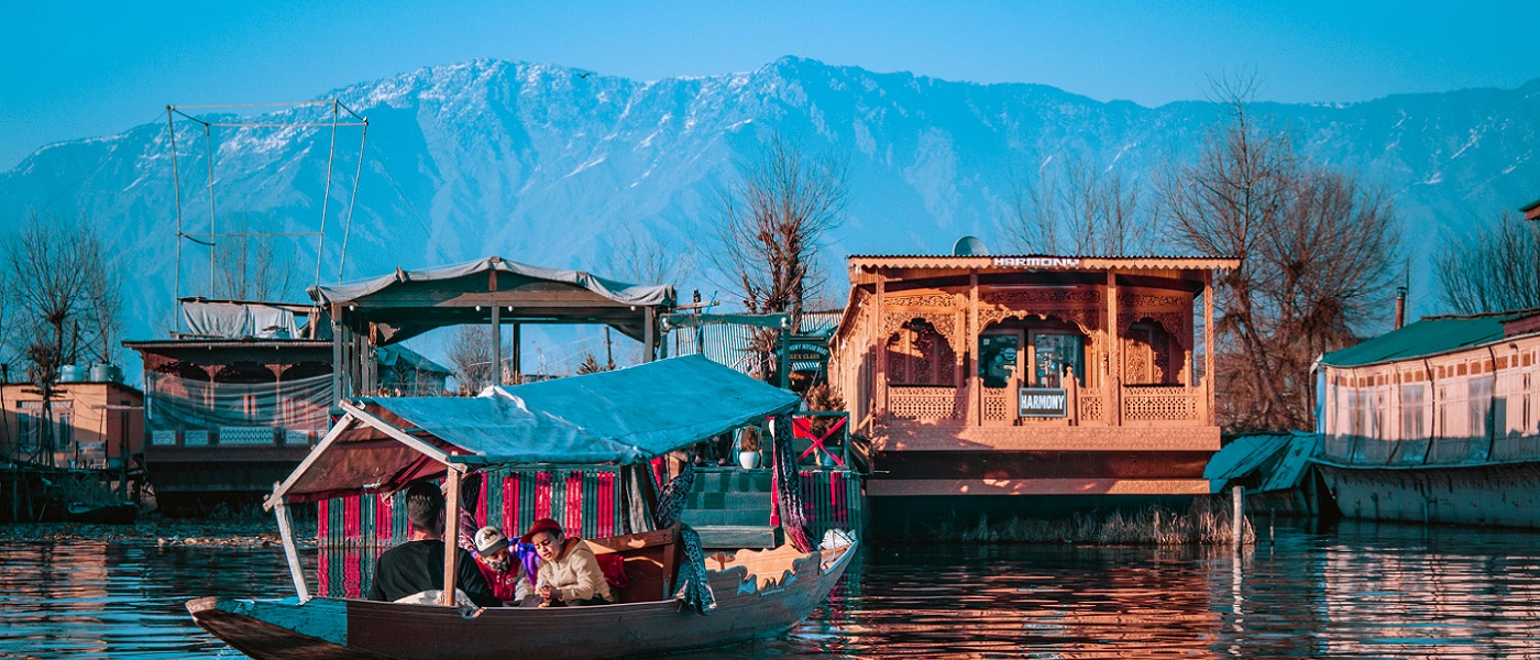 Welcome to Kralyari Hotel in Jammu and Kashmir